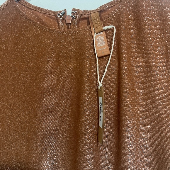 Skims - Picture 4 of 5